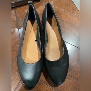 Lucky Brand Black Flats NEW Women’s Size 8.5